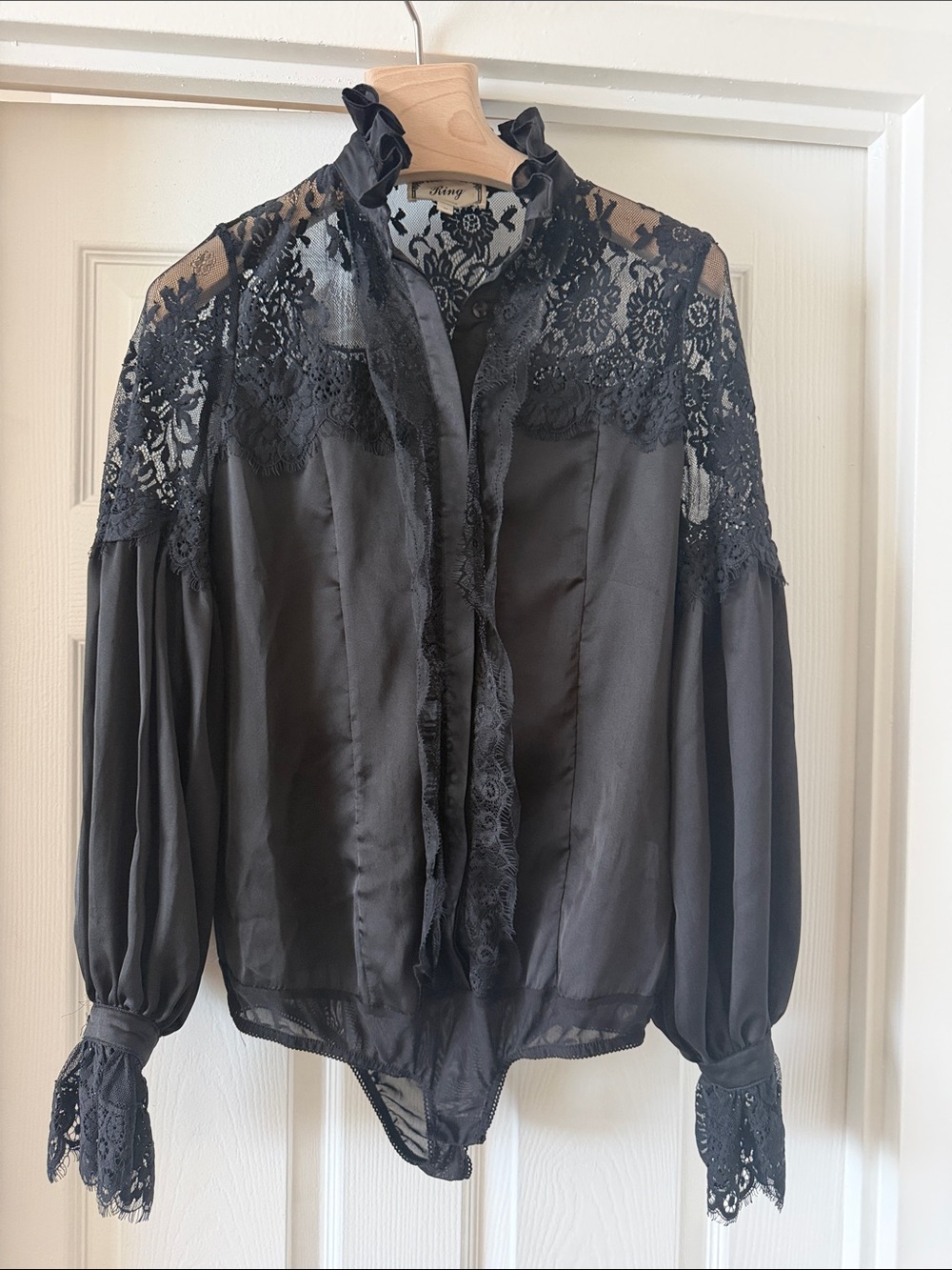 Ring Black Lace-Yoke Long Sleeve Blouse Bodysuit